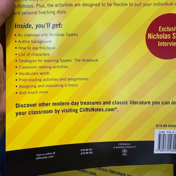 Nicholas Spark Teacher Guides And Cliff Notes For The Notebook/Walk To Remember - Picture 8 of 14